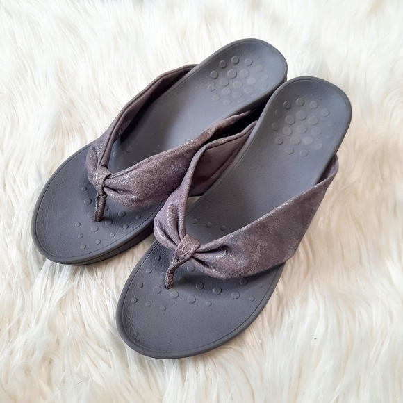 Vionic Arabella Metallic Pewter Wedge Toe Post Sandals 10 - Picture 5 of 9